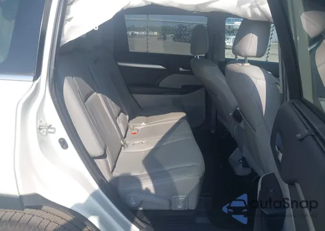 2015 Toyota Highlander Xle V6 from USA, damaged, VIN 5TDJKRFH0FS096248